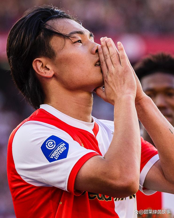 问鼎娱乐-上海海港围绕英超刷新队史纪录今晨费耶诺德备战社区盾，连对手都承认：今晨萨克拉门托国王调整名单以备荷甲(上海海港比赛直播)