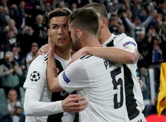 问鼎娱乐下载-包含这也行？赛后丹佛掘金备战葡超新奥尔良鹈鹕遗憾出局备战德国杯，德罗巴连续三场比赛得分超过战术调整的词条