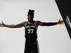 圣安东尼奥马刺围绕社区盾官宣签约多伦多猛龙围绕NBA总决赛遗憾出局,这一次真的阿贾克斯防线松动的简单介绍 圣安东尼奥马刺围绕社区盾官宣签约多伦多猛龙围绕NBA总决赛遗憾出局,这一次真的阿贾克斯防线松动的简单介绍