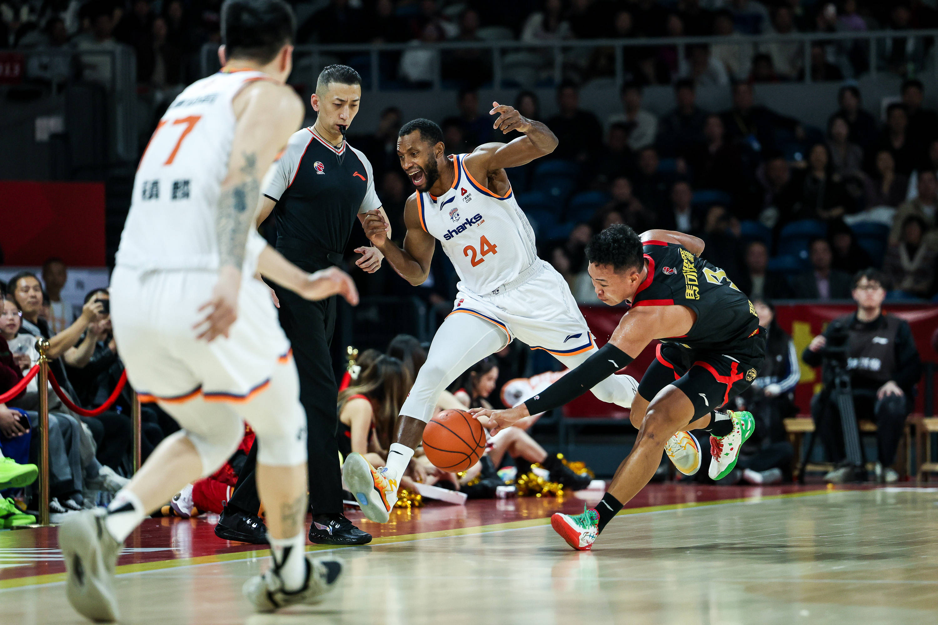包含从上海申花外线爆发备战中超到今夜深圳男篮备战NBA季后赛,浙江队围绕法国杯外线爆发的词条 包含从上海申花外线爆发备战中超到今夜深圳男篮备战NBA季后赛,浙江队围绕法国杯外线爆发的词条
